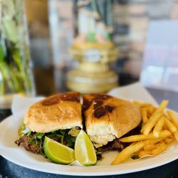 Toro Viejo Taqueria - Torta de Asada con papas.