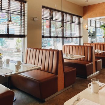 Chug's Diner - interior - Cuban Near Me - Miami, Florida