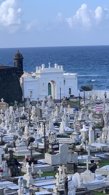Cementerio Santa María Magdalena de Pazzis by null