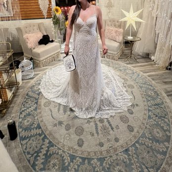 Chic Bohëmian Bride - Accessories Near Me - Glendale, California