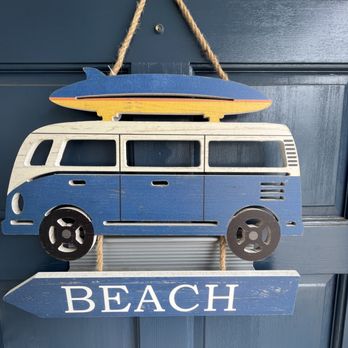 Kelly's Beach Hut - Beach Sign with Bus - Gift Shops Near Me - El Segundo, California Kelly's Beach Hut - Beach Sign with Bus - Gift Shops Near Me - El Segundo, California