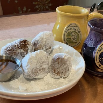 Another Broken Egg Cafe - Beignets - Breakfast & Brunch Near Me - Nashville, Tennessee