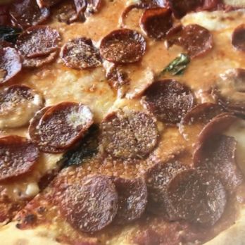 Pitfire Pizza - Pepperoni pizza - Pizza Near Me - Culver City, California Pitfire Pizza - Pepperoni pizza - Pizza Near Me - Culver City, California