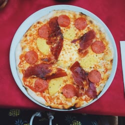 La Manduca - Pizza Eight Cousins. Very tasty!