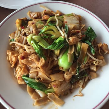 The Green Mango - Chicken drunken noodle - Thai Near Me - Pittsburgh, Pennsylvania The Green Mango - Chicken drunken noodle - Thai Near Me - Pittsburgh, Pennsylvania