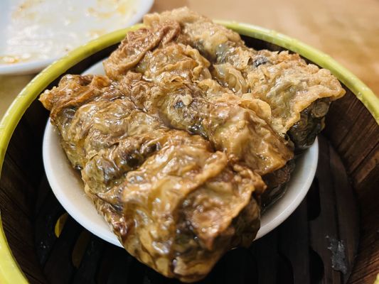 Ming's Tasty by null