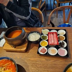 Spicy crossing the bridge rice noodle soup.