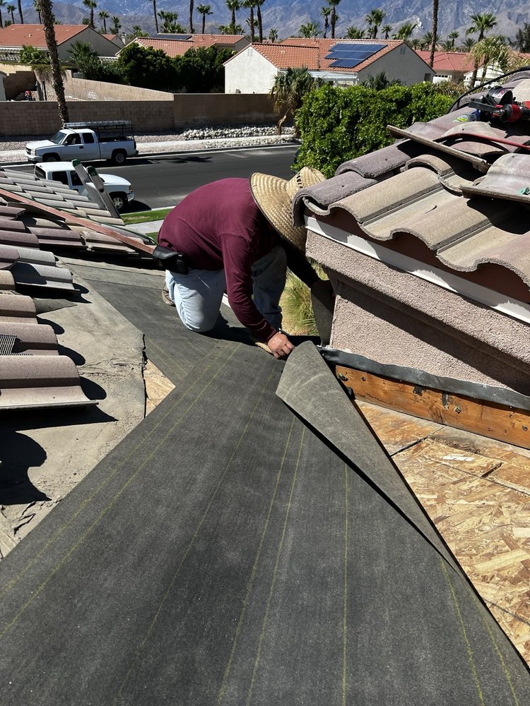 Slide of Manuel Tovar