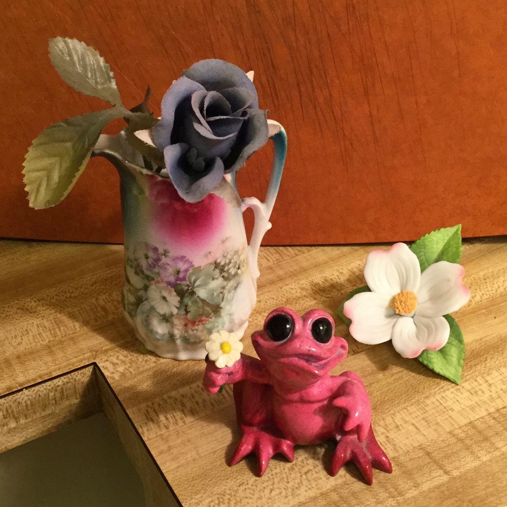 Le Shed - The small porcelain vase — with ‘buddy’ and ‘dogwood’ — to be arranged as a fun “table centerpiece” for dinner today. - Antiques Near Me - Hope, British Columbia Le Shed - The small porcelain vase — with ‘buddy’ and ‘dogwood’ — to be arranged as a fun “table centerpiece” for dinner today. - Antiques Near Me - Hope, British Columbia