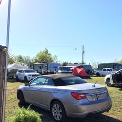 Ruiz Parking - Great place to park for access to COTA!