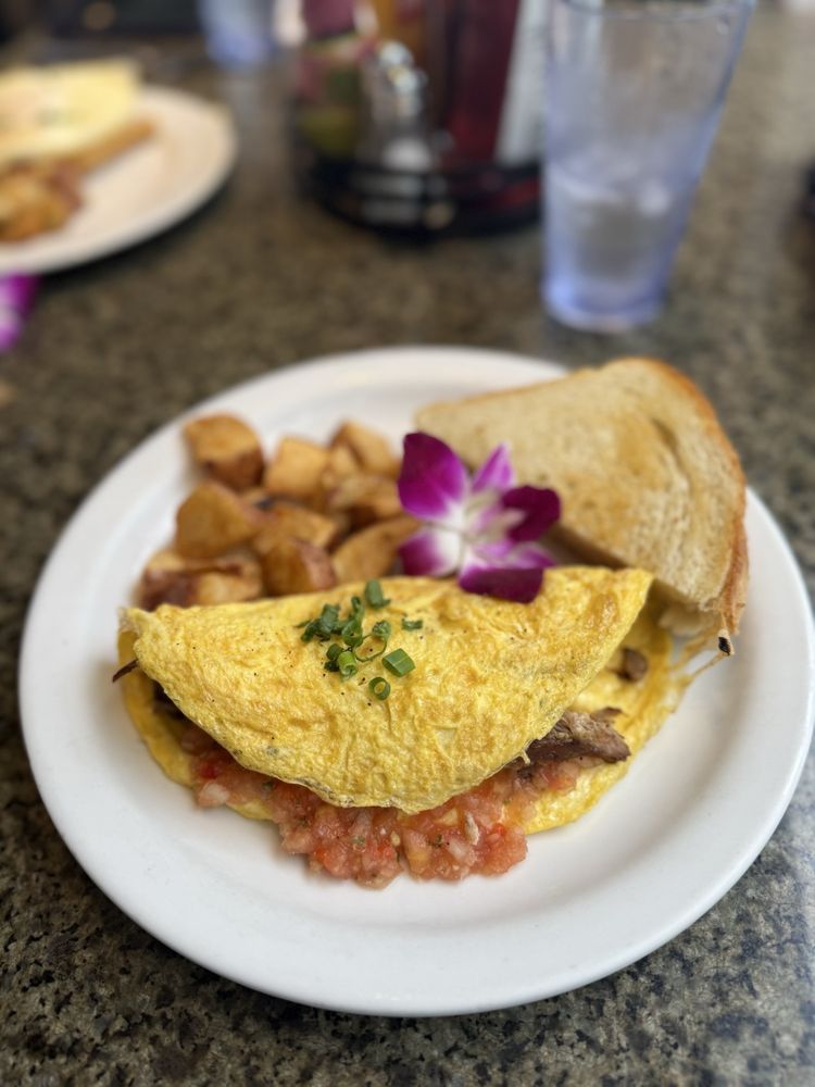 Menehune Grille  - wedding in Honolulu, HI