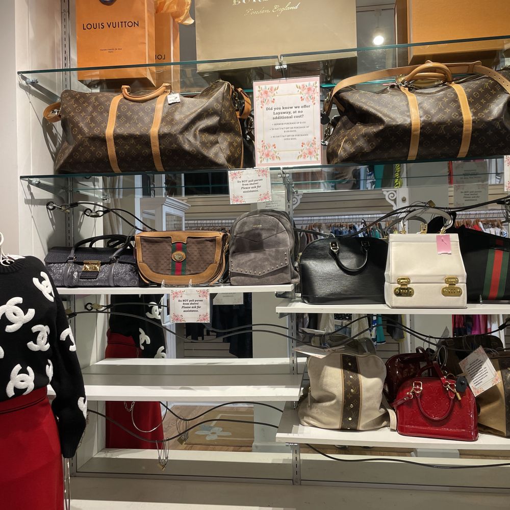 Vintage Shops Designer Handbag Consignment Near Me Retail Purse - Main Image