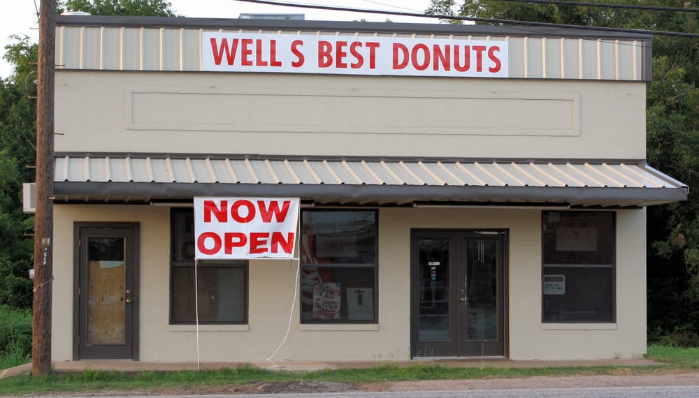 Wells Best Donut Logo