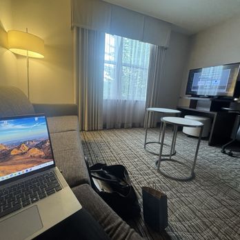 Fairfield by Marriott Inn & Suites Waterbury Stowe - Hotels Near Me - Waterbury, Vermont Fairfield by Marriott Inn & Suites Waterbury Stowe - Hotels Near Me - Waterbury, Vermont