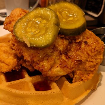Roanoke - Chicken n waffles - Cocktail Bars Near Me - Chicago, Illinois