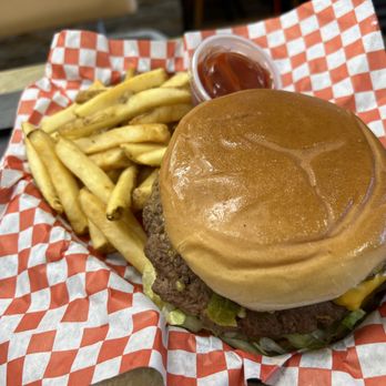 Isleta Grill @47 - Burgers Near Me - Albuquerque, New Mexico