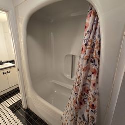 Hidden Valley Bed & Breakfast - Red Room bathroom