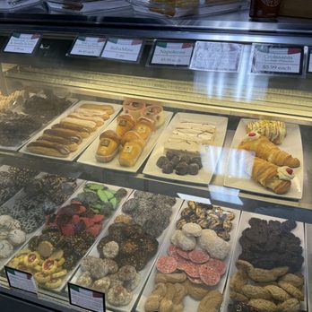 Decosmo Italian Market - International Grocery Near Me - Pinellas Park, Florida