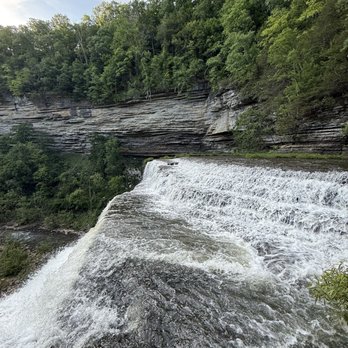 Burgess Falls State Park - Parks Near Me - Sparta, Tennessee Burgess Falls State Park - Parks Near Me - Sparta, Tennessee