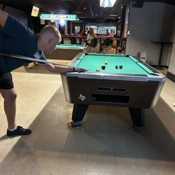 Sugar Mellon Club - Best pool tables in Fairborn.
