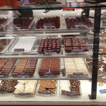 Li-Lac Chocolates - Chocolatiers & Shops Near Me - New York, New York Li-Lac Chocolates - Chocolatiers & Shops Near Me - New York, New York