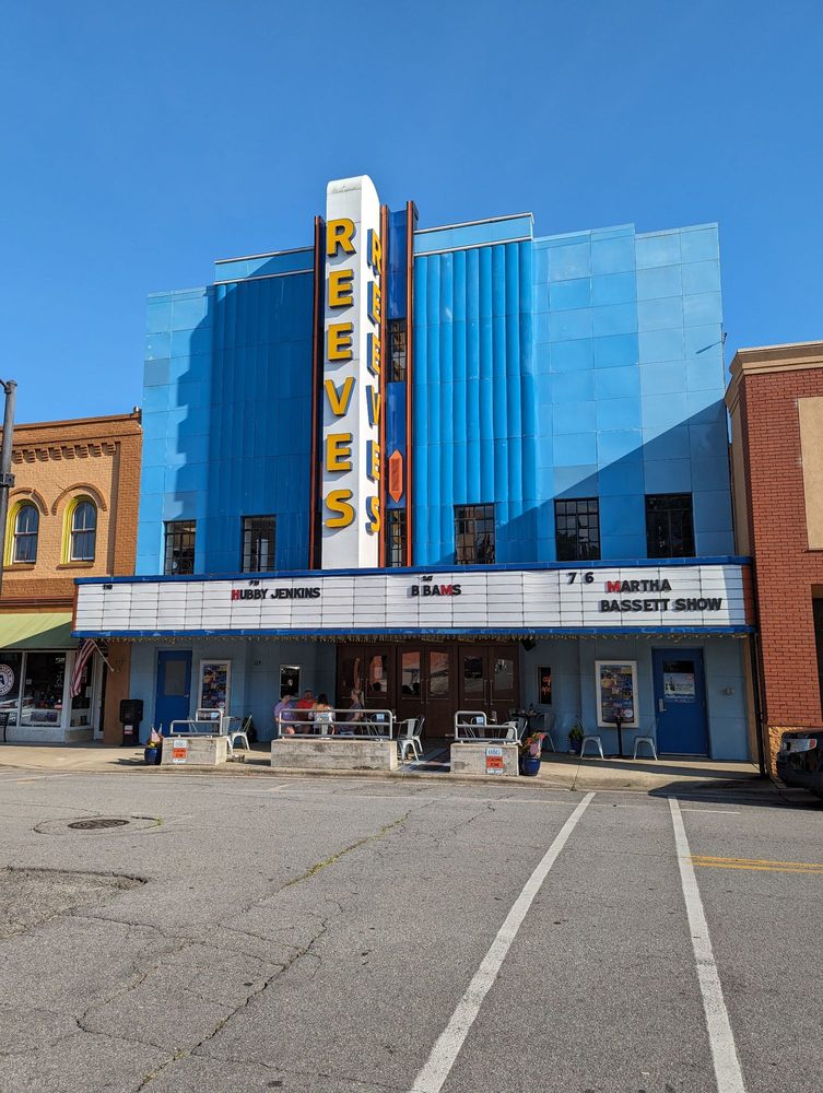 Reeves Theater Logo