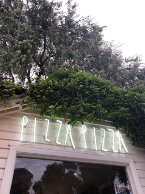 Pizza Pizza by null