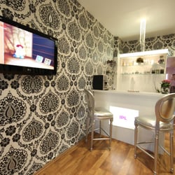 Ideal IPL Studio - Empfangsbereich