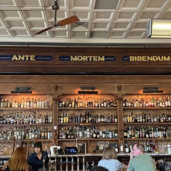 Billy Can Can - Bar area - Steakhouses Near Me - Dallas, Texas