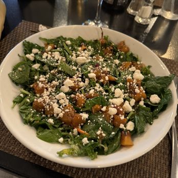 Element 41 - Spinach and veggie power blend salad - Seafood Near Me - Chardon, Ohio