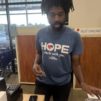 PetSmart - This is the young man who rang us up and claimed to not know her name. Neither have on a name tag. - Pet Training Near Me - Largo, Maryland