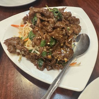 Bamboo Village Restaurant - 27. 七味牛 Seven Flavor Beef - Dim Sum Near Me - Seattle, Washington
