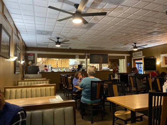 Angelo's Pizza Restaurant Seafood & Steamer Bar by null