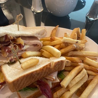 Café Pierre by null