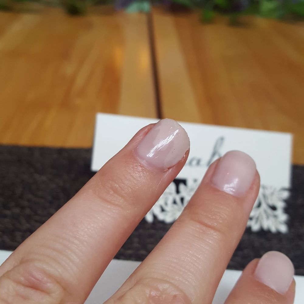 No chip peeling off within 24 hours...