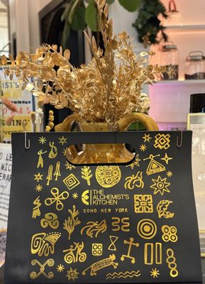 The Alchemist’s Kitchen by null