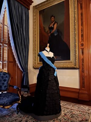 Iolani Palace by null
