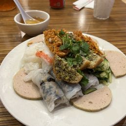 Banh cuon dac biet Banh cuon dac biet