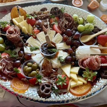 Brie By The Bay - Charcuterie Platter - Caterers Near Me Brie By The Bay - Charcuterie Platter - Caterers Near Me