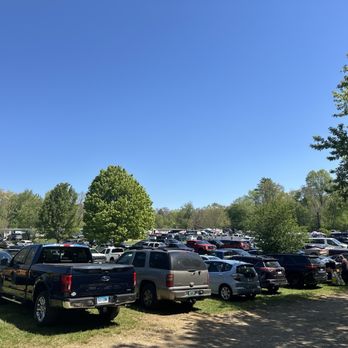 Eastern Conn Flea Market - A beautiful Sunday morning! - Flea Markets Near Me - Mansfield Center, Connecticut