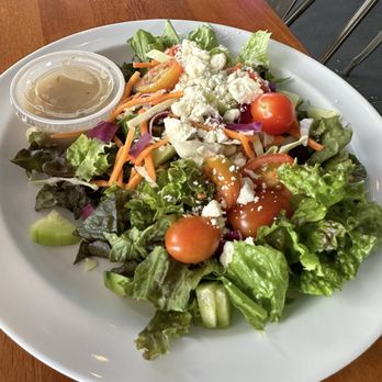 Peachtree Grill - House salad. Very boring - American Near Me - Nashville, Tennessee