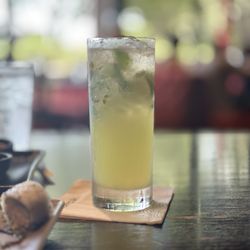 Asian pear mojito
