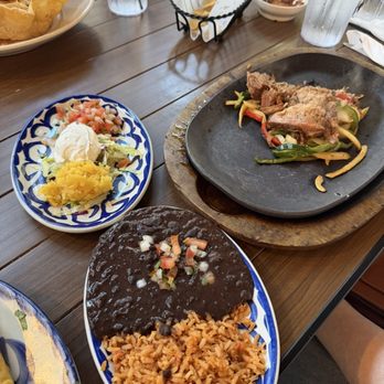 Chevys Fresh Mex - Mexican Near Me - Sacramento, California