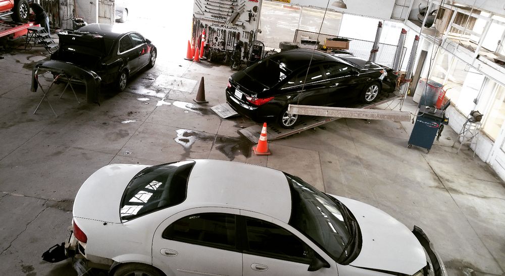 DISTINCTIVE COACH AUTO BODY Updated August 2024 32 Photos 1000