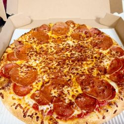 Fox’s Pizza Den