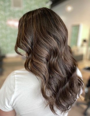 Golden Era Hair Studio by null