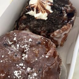 Blueberry Hill (bottom) & Cookies N' Cream (top) Blueberry Hill (bottom) & Cookies N' Cream (top)