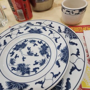 Mandarin House - Beautiful matching china. - Chinese Near Me - Downers Grove, Illinois