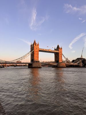 Tower Bridge by null