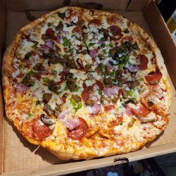 Holy Pie! Pizzeria - Supreme pizza